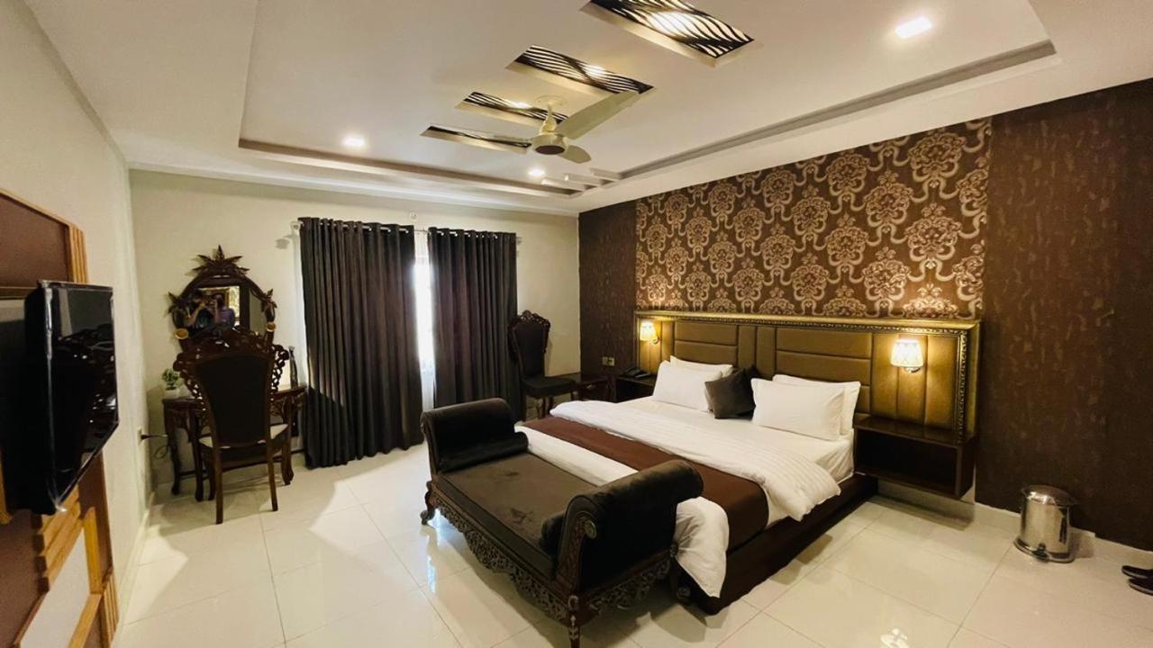 Golden Sand Hotel Рахимяр Кхан Екстериор снимка